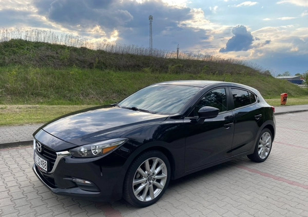 Mazda 3 cena 67900 przebieg: 33056, rok produkcji 2017 z Kolbuszowa małe 667